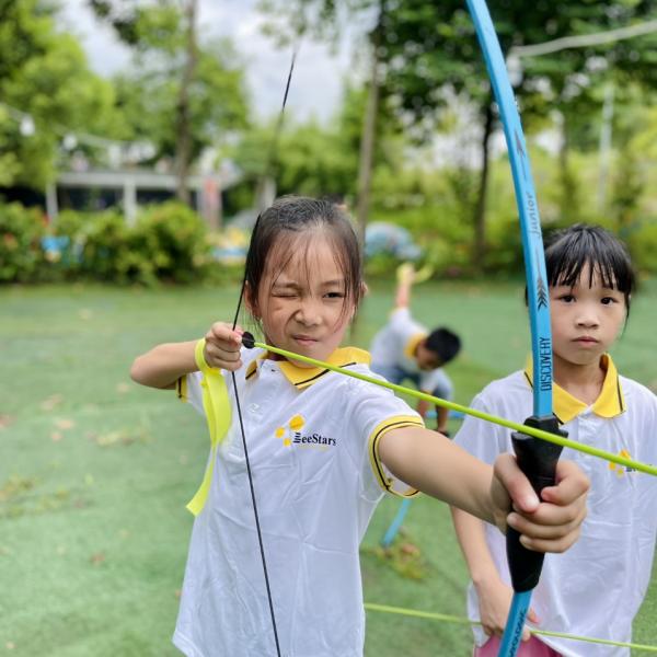 "Làng Thể Thao Erahouse: Tạo Dựng Kỷ Niệm Gia Đình Quý Giá"