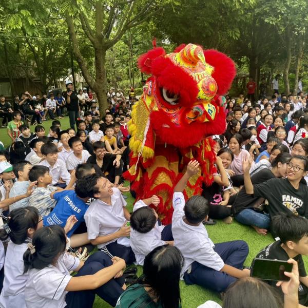 Địa điểm vui chơi Trung Thu 2025 cho bé tại Hà Nội – Lễ hội trăng rằm rực rỡ tại Erahouse